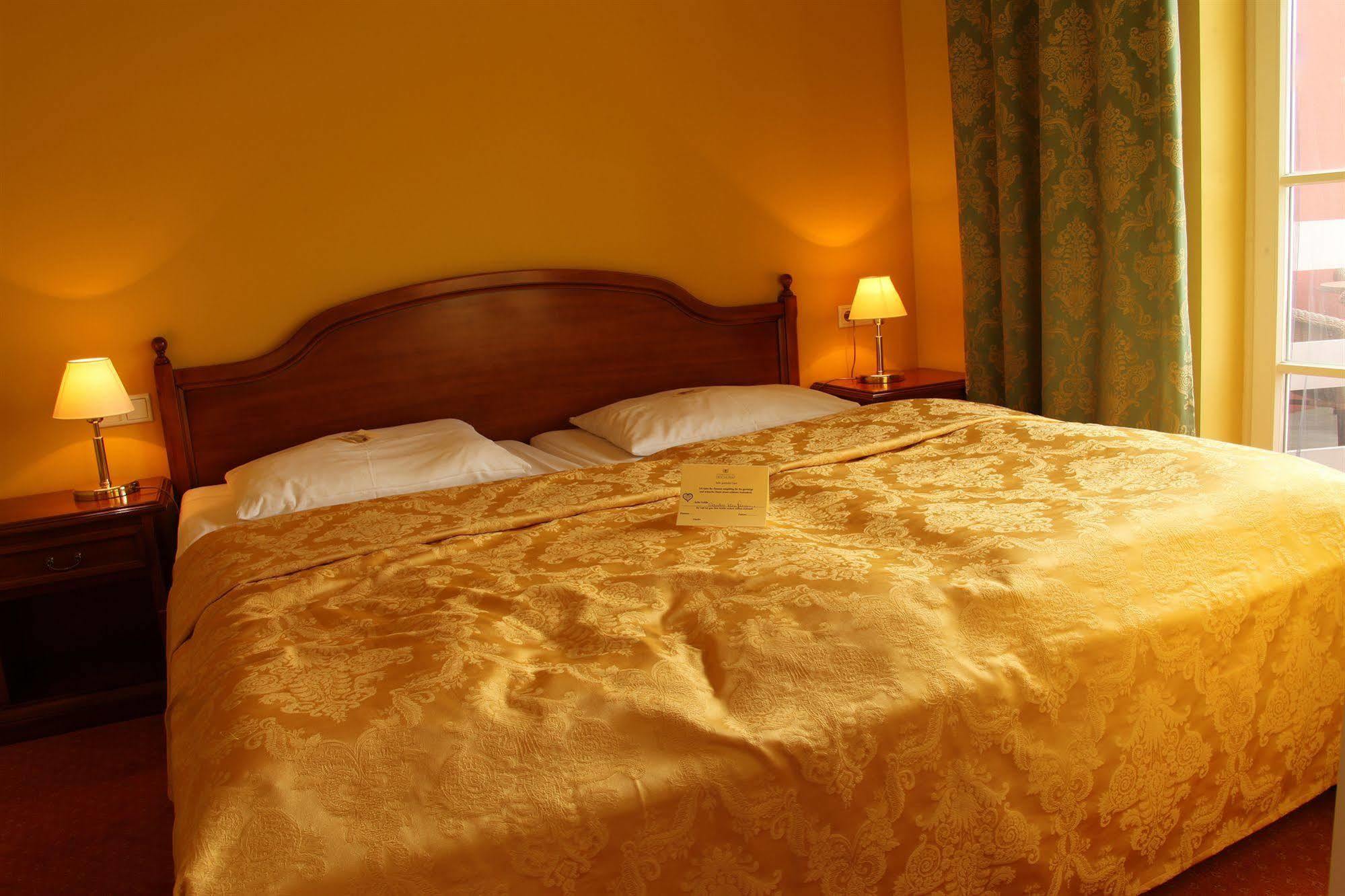 Strandhotel Deichgraf Graal-Mueritz Buitenkant foto
